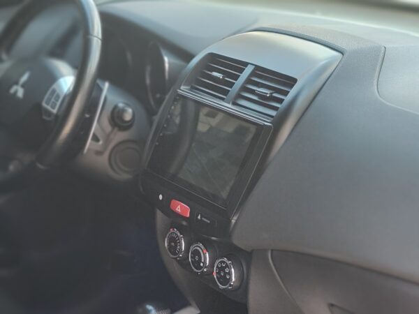 MITSUBISHI ASX - Image 8