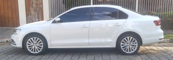 VW JETTA - Image 4
